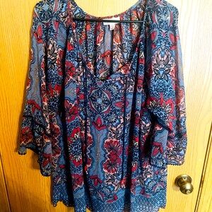 Chiffon laced flared sleeve shirt